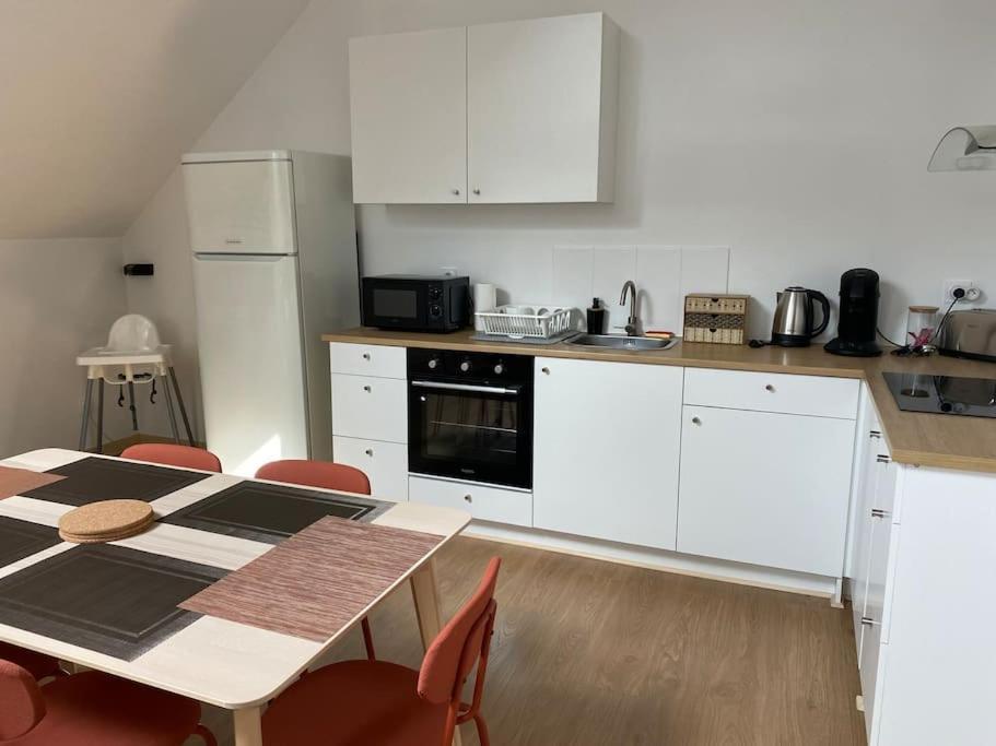 Appartement Emy Spacieux Et Lumineux Sedan Exterior foto
